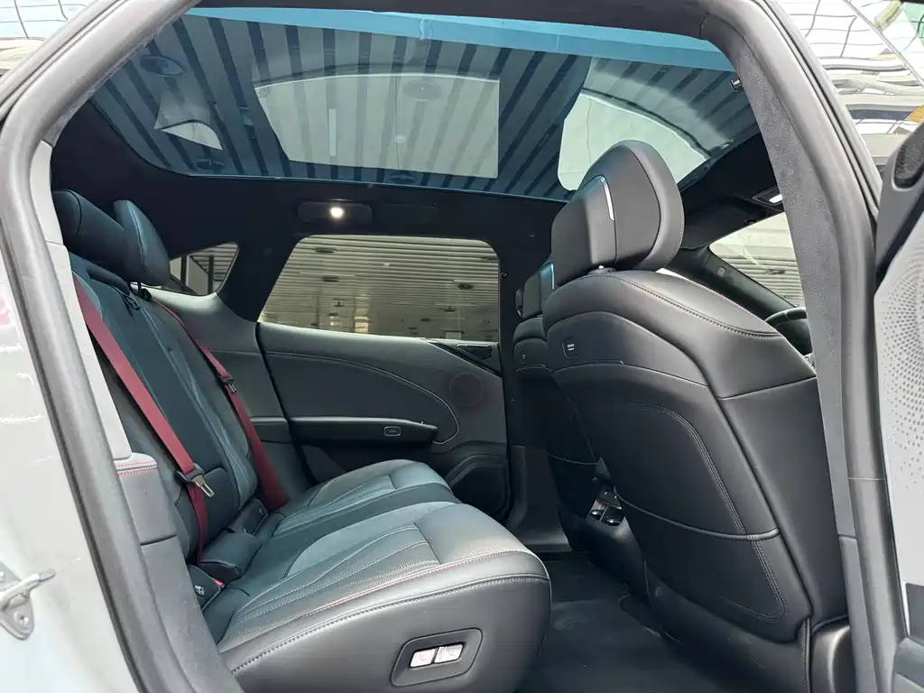 Zeekr 007GT 2025 AWD Intelligent Driving Edition 75kWh