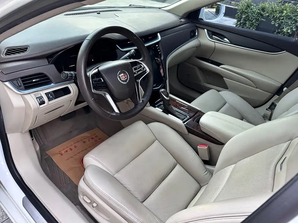 Cadillac XTS 2013 28T Elegant Edition