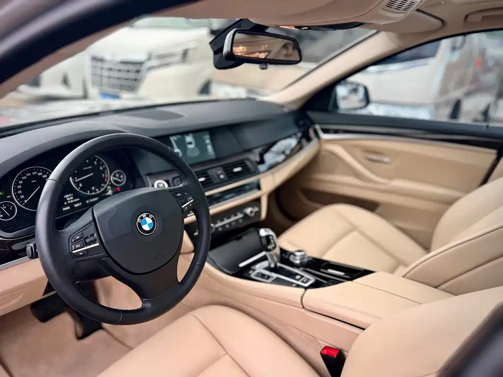 BMW 5 Series 2012 523Li Luxury