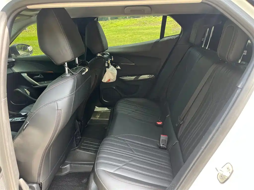 Peugeot 2008 2022 230THP THE ONE