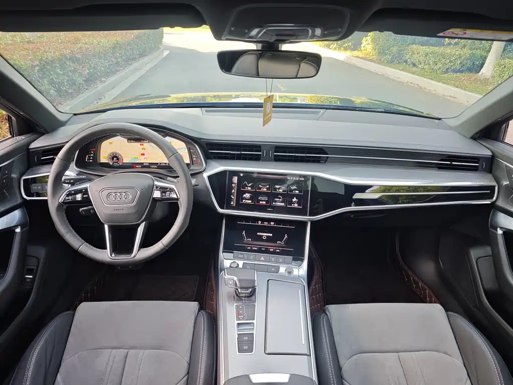 Audi A6L 2021 40 TFSI Luxury Dynamic Edition
