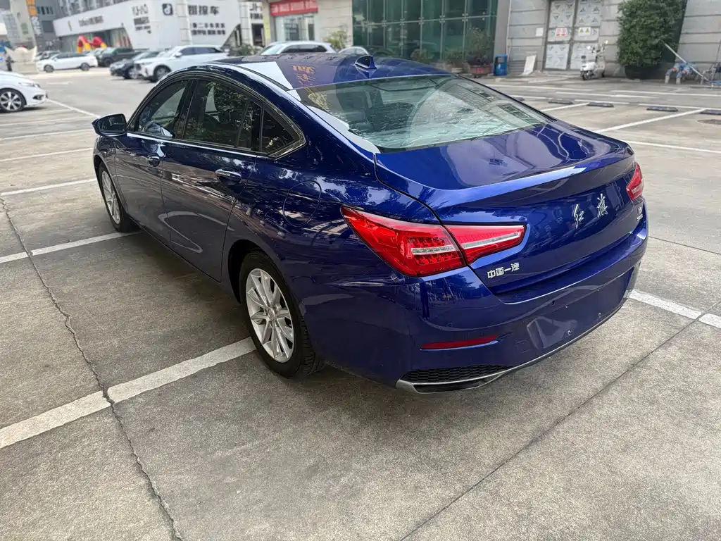 Hongqi H5 2018 30TD Xingdong Edition