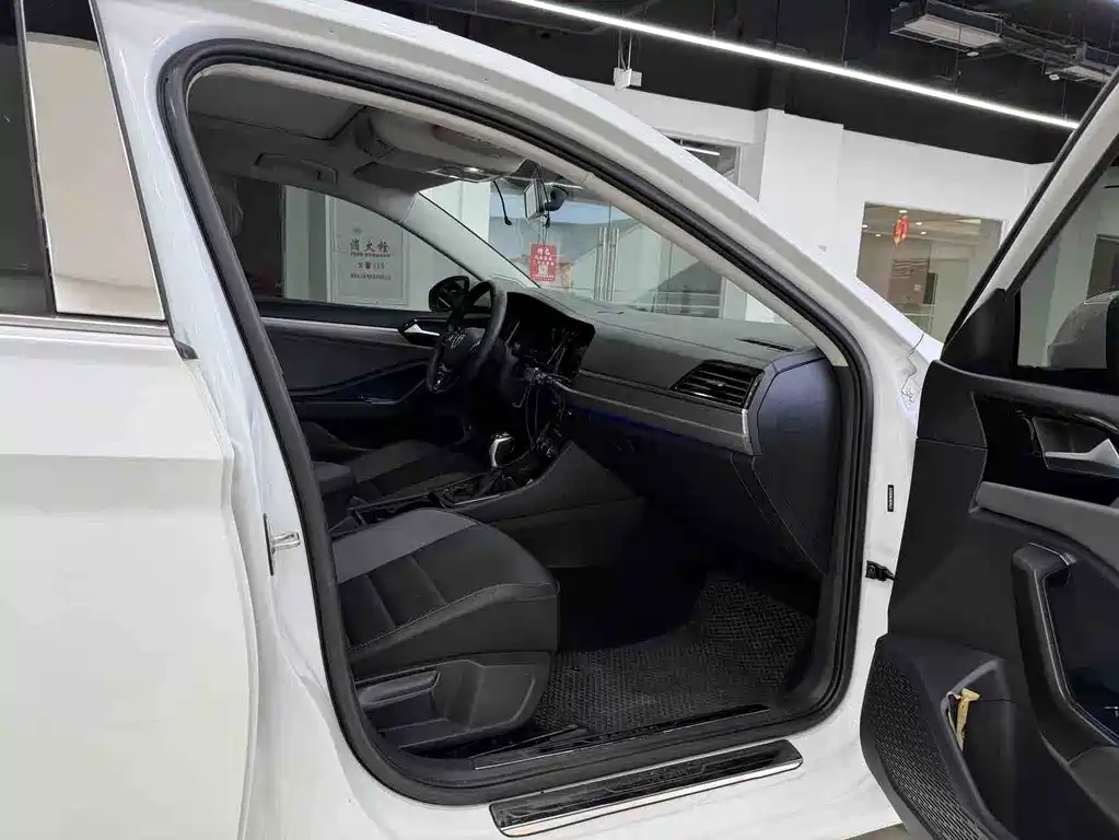 Volkswagen Sagitar 2021 280TSI DSG Beyond Edition