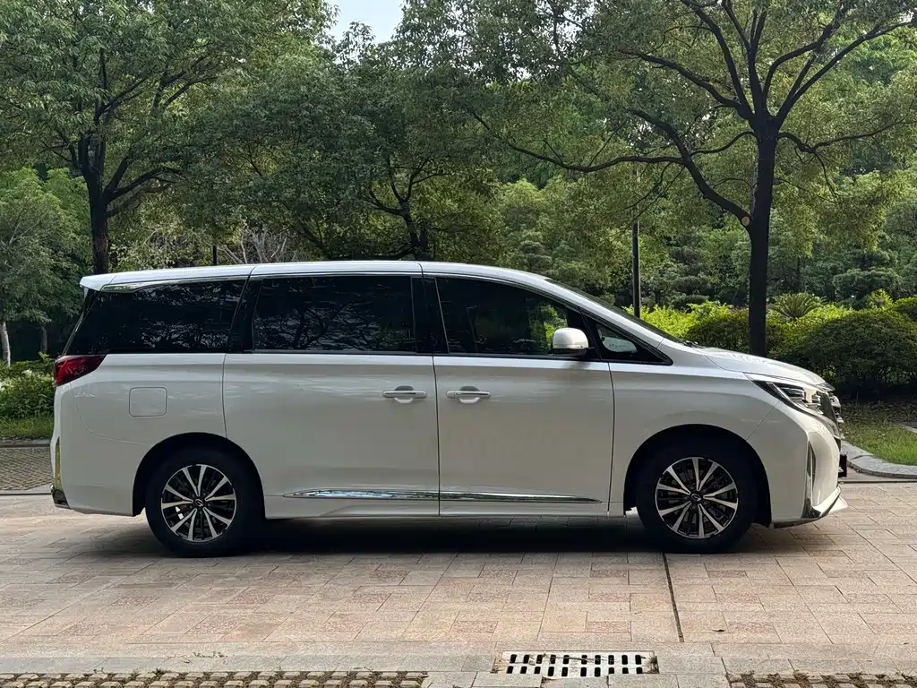 GAC Trumpchi M8 2023 Lingxiu Series 390T Luxury Edition