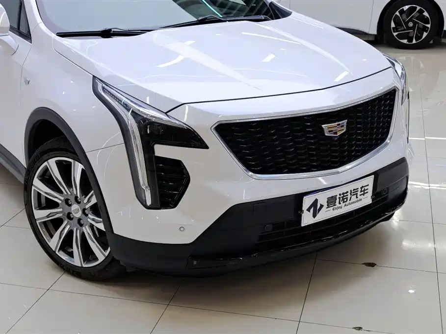 Cadillac XT4 2020 28T AWD Platinum Sport