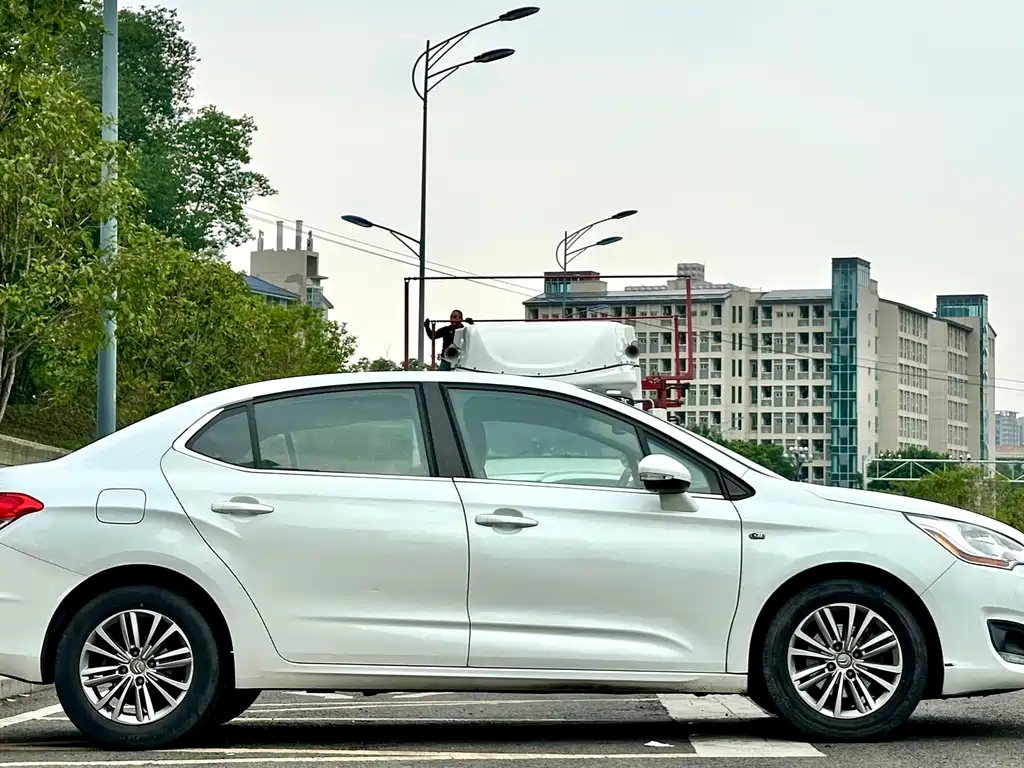 Citroën C4L 2014 1.8L Auto Zhiqu Edition Jinzhi