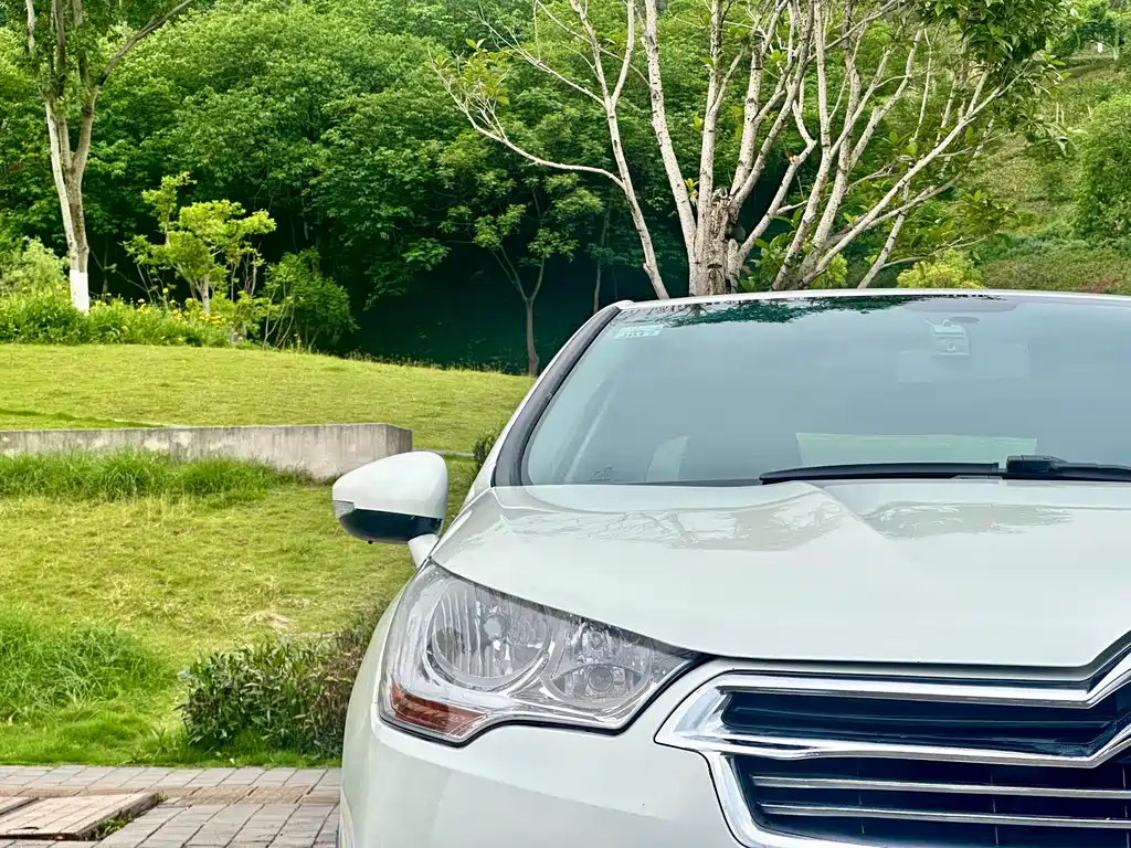 Citroën C4L 2014 1.8L Auto Zhiqu Edition Jinzhi