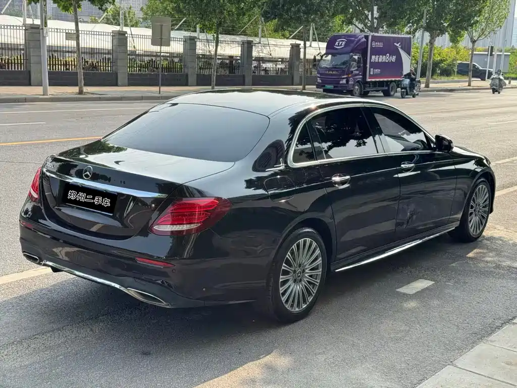 Mercedes-Benz E-Class 2017 E 300 L Sport Fashion