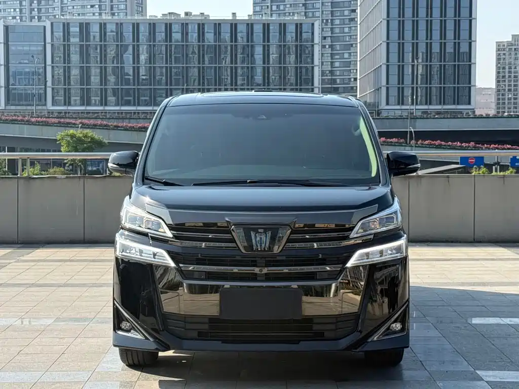 Toyota Vellfire 2021 Crown Hybrid 2.5L HV Premium Edition