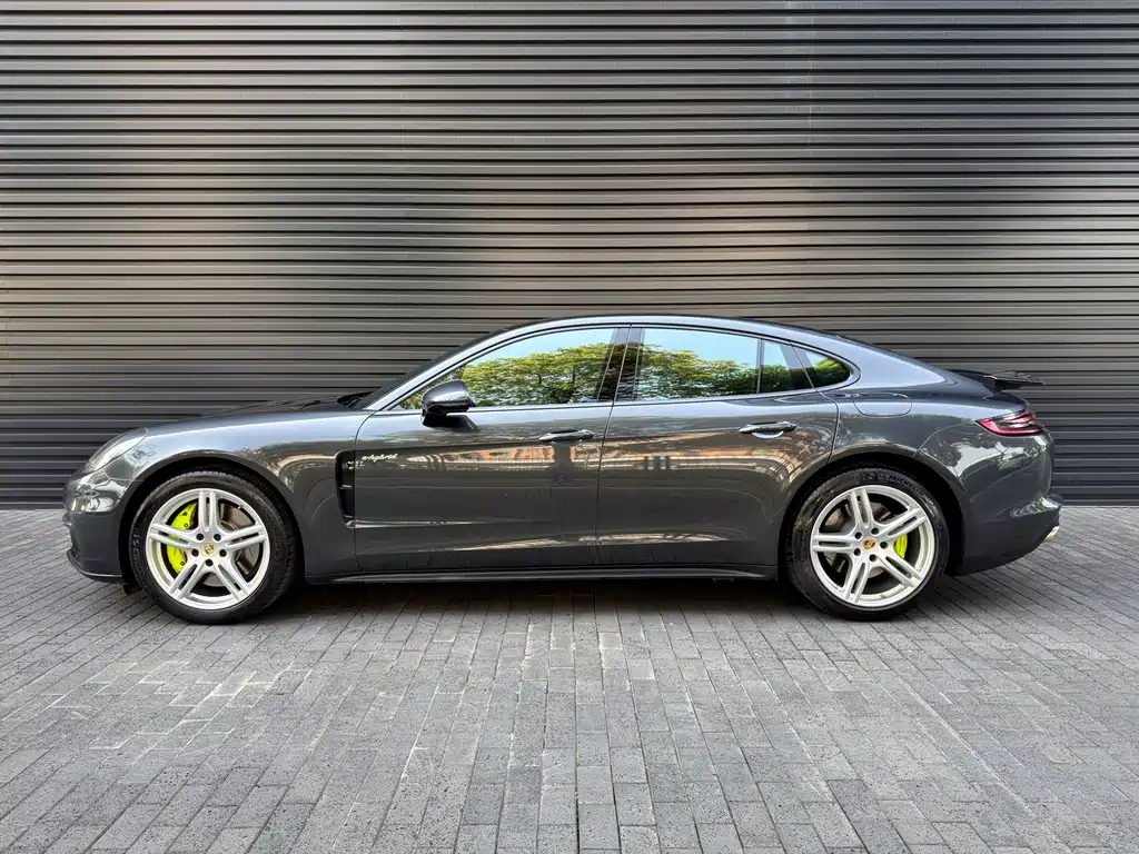 2018 Porsche Panamera 4 E-Hybrid