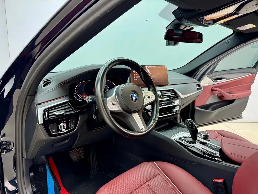 BMW 5 Series 2022 530Li Leading Edition M Sport Package