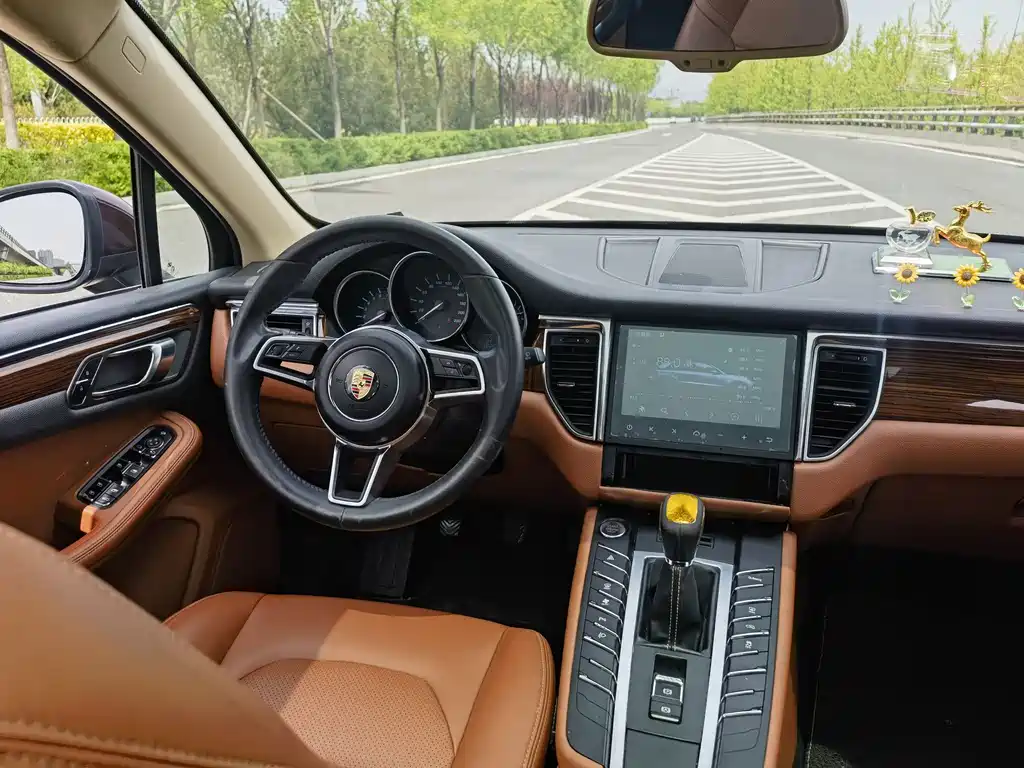 Zotye SR9 2017 2.0T Manual Ultimate Light Edition