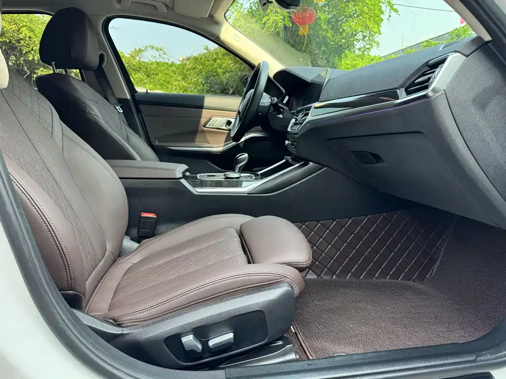 BMW 3 Series 2022 325Li M Sport Package