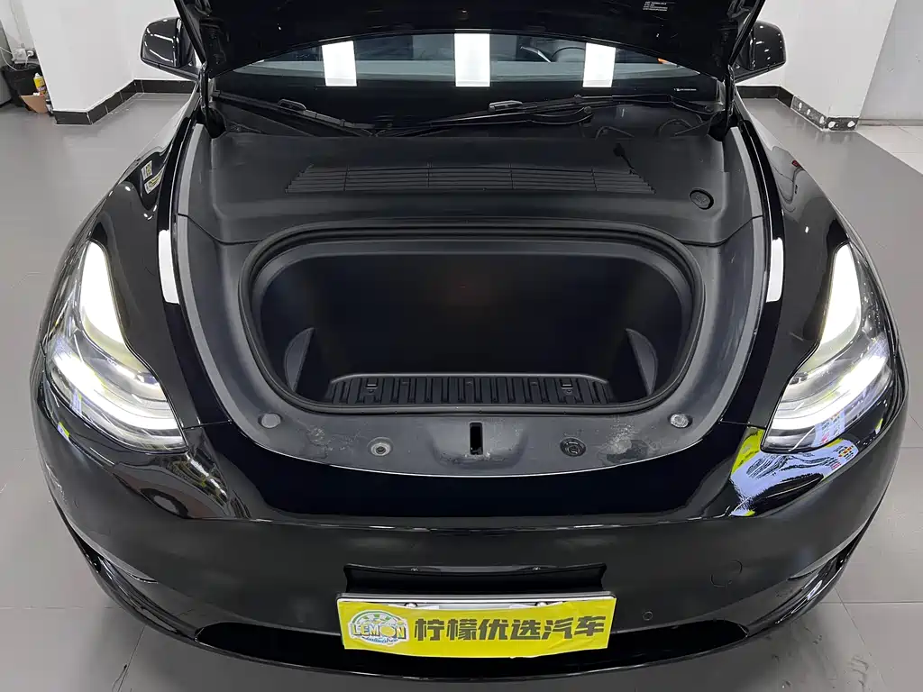 Tesla Model Y 2023 Long Range All-Wheel Drive