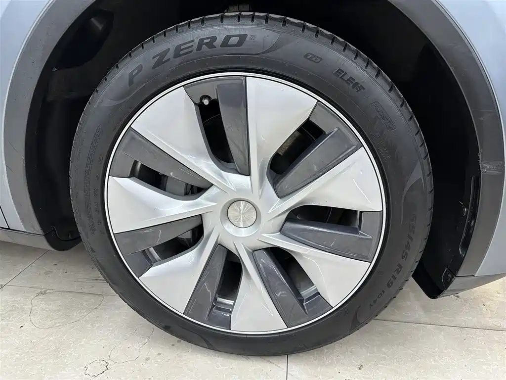 Model Y 2022 Rear-Wheel Drive
