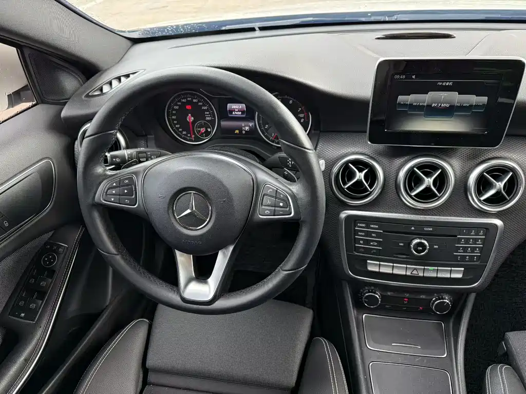 Mercedes-Benz A-Class (Import) 2016 A 200 Dynamic