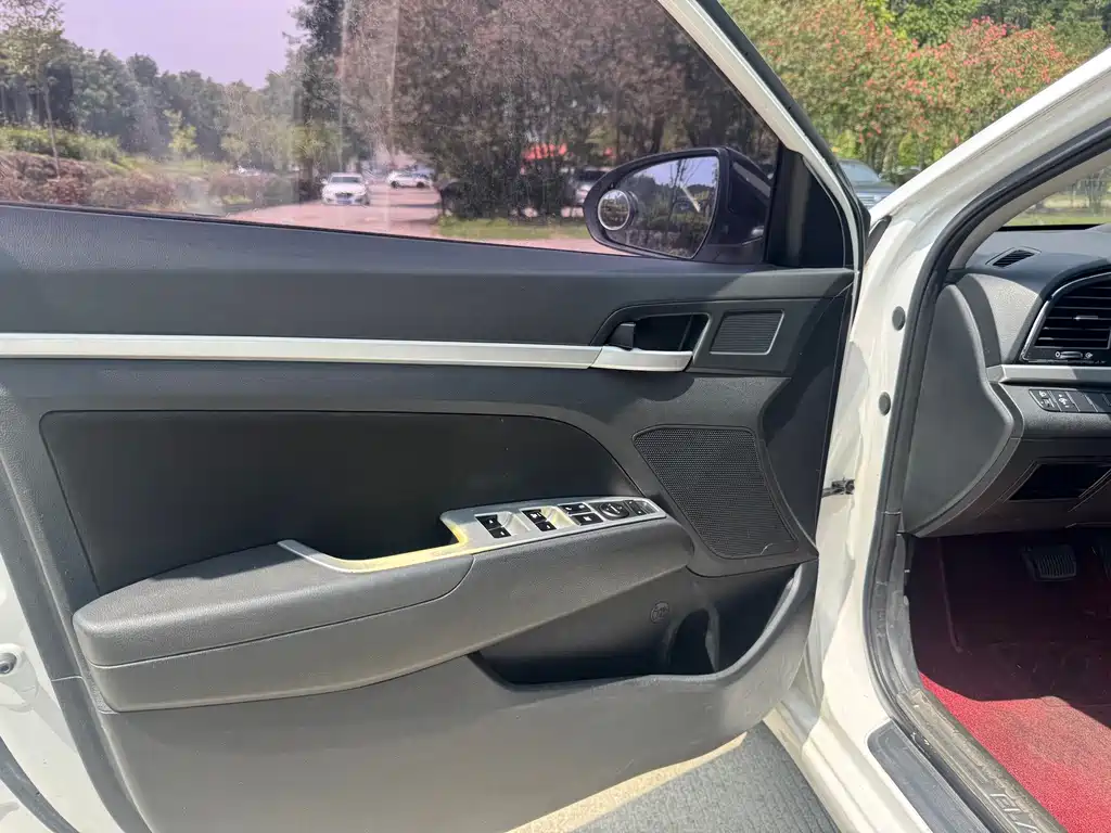 Hyundai Elantra 2016 1.6L Auto Elite