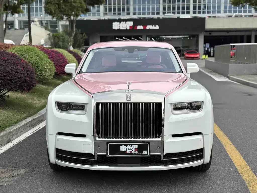 Rolls-Royce Phantom 2018 6.7T Long Wheelbase Edition