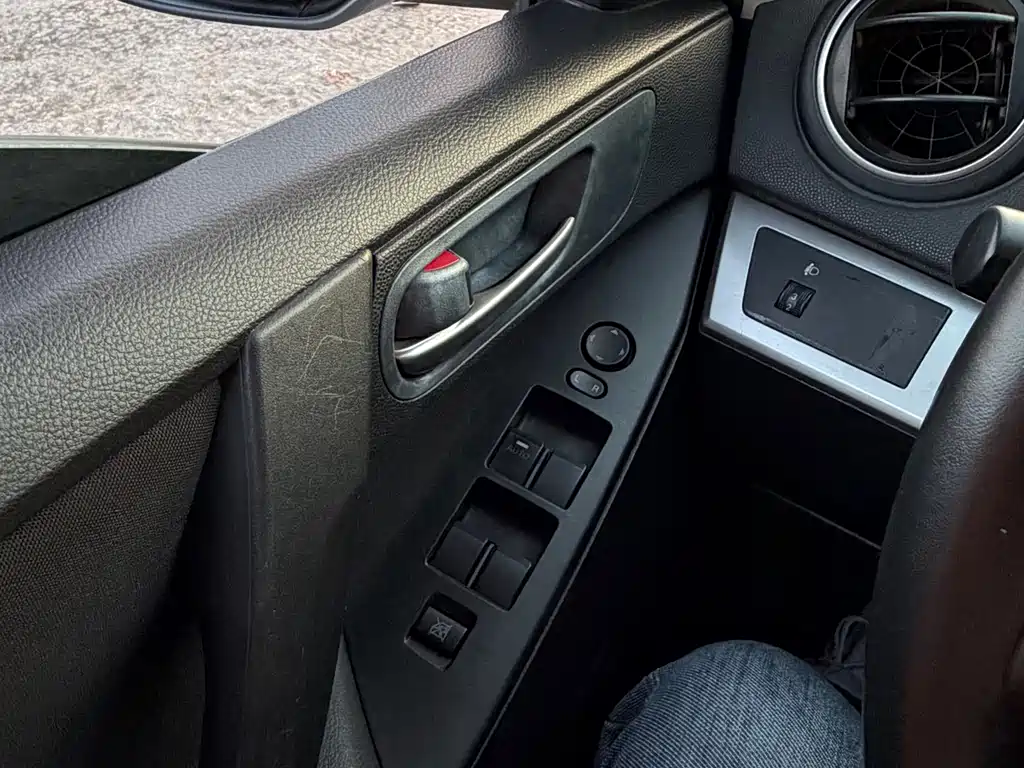 Mazda 3 Star 2013 Hatchback 1.6L Automatic Elite