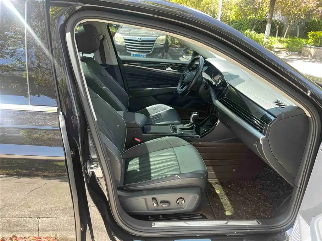 Volkswagen Passat 2022 330TSI Starry Sky Luxury Edition
