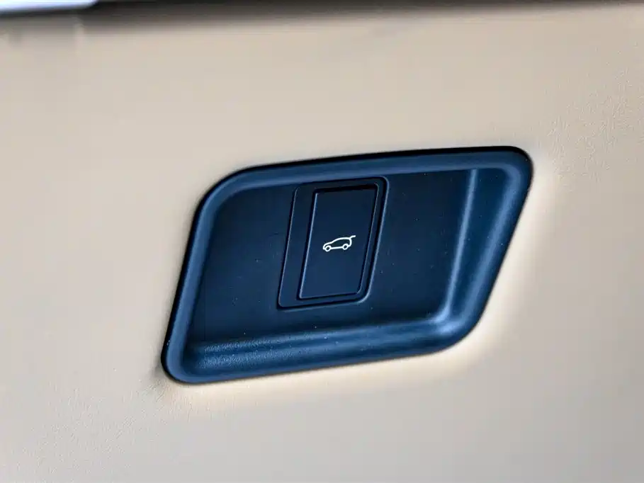 Range Rover 2023 3.0 L6 360PS Vogue Edition