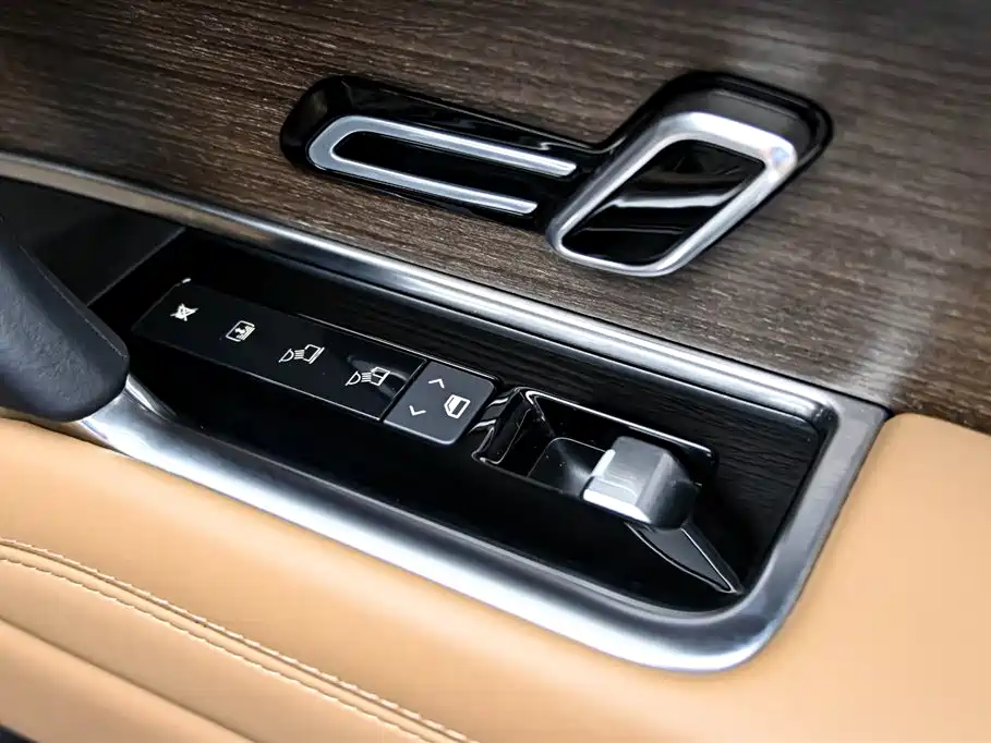 Range Rover 2023 3.0 L6 360PS Vogue Edition