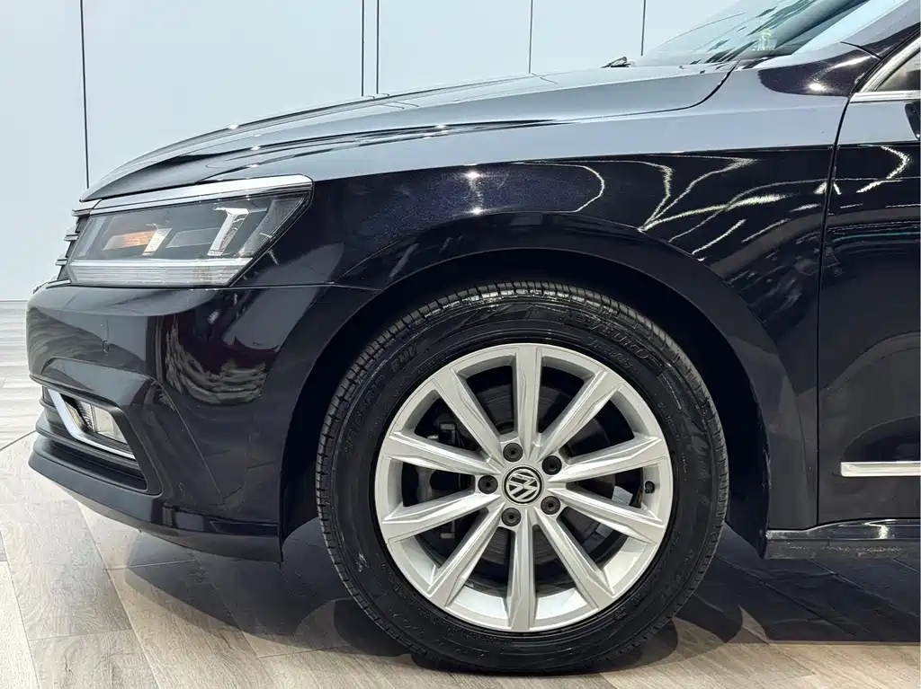 Volkswagen Passat 2017 330TSI DSG Prestige Edition