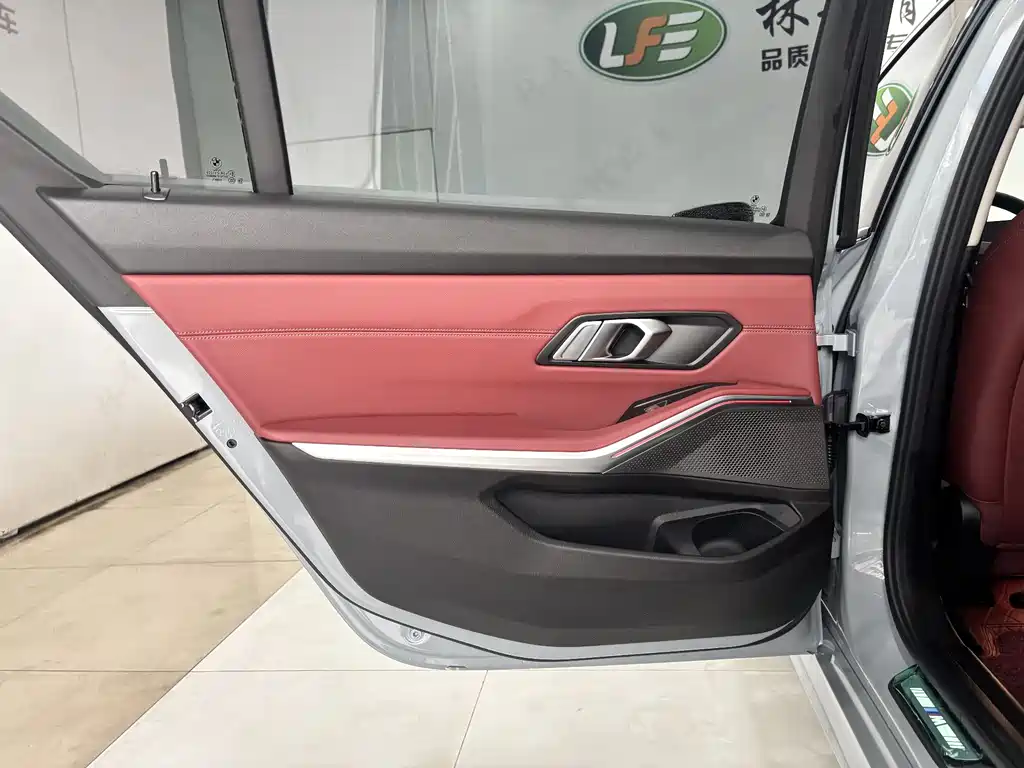 BMW 3 Series 2025 325Li M Sport Package