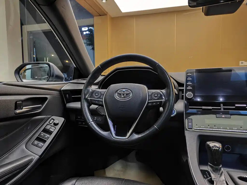 2019 Toyota Avalon Hybrid 2.5L Luxury Edition China V
