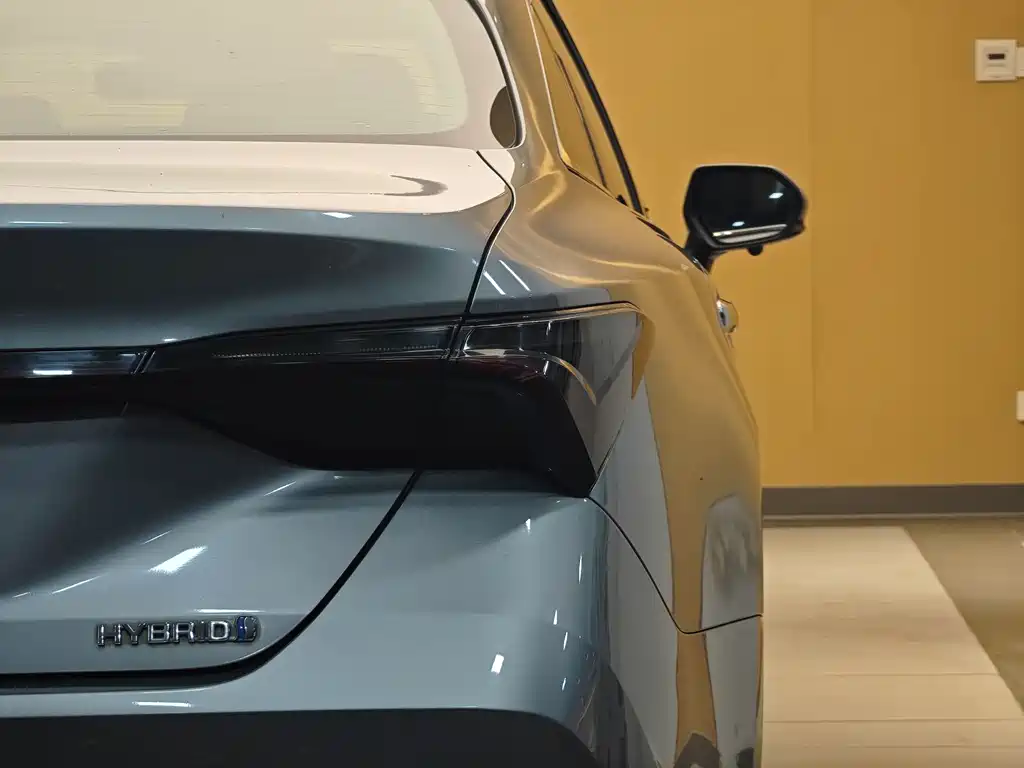 2019 Toyota Avalon Hybrid 2.5L Luxury Edition China V