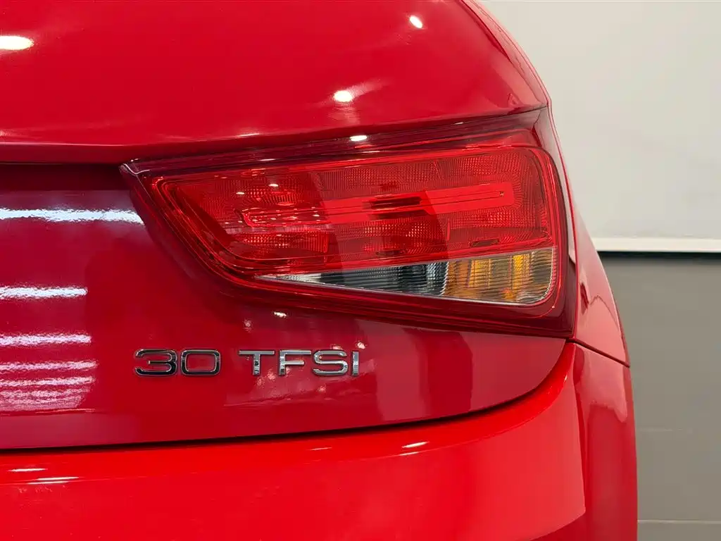 Audi A1 2014 30 TFSI Sportback Style
