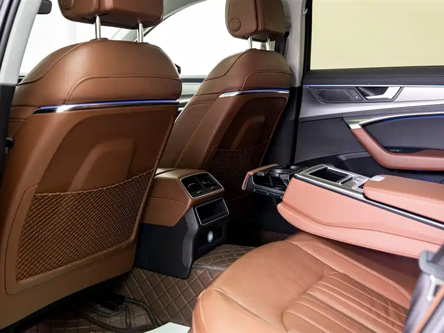 Audi A6L 2021 40 TFSI Luxury Elegant