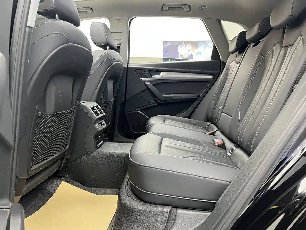 Audi Q5L 2021 40 TFSI Fashion Dynamic