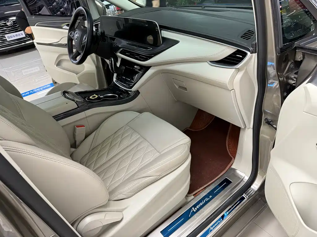 Buick GL8 2021 ES Luxury 653T Comfort Model