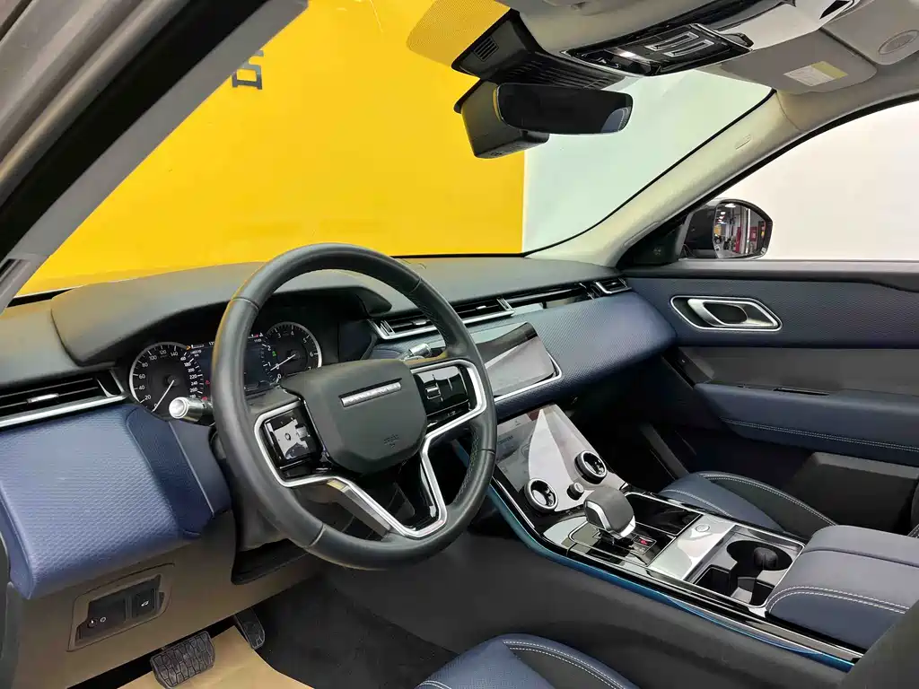 Range Rover Velar 2022 250PS
