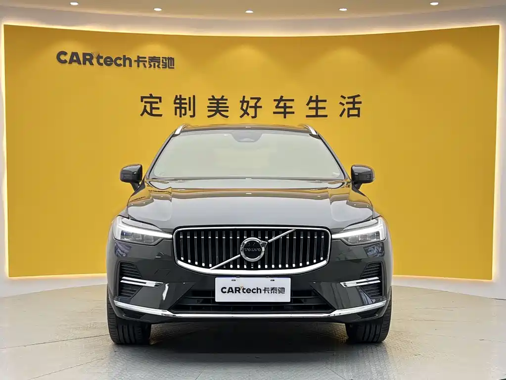 Volvo XC60 2022 B5 AWD Zhiyuan Luxury Edition