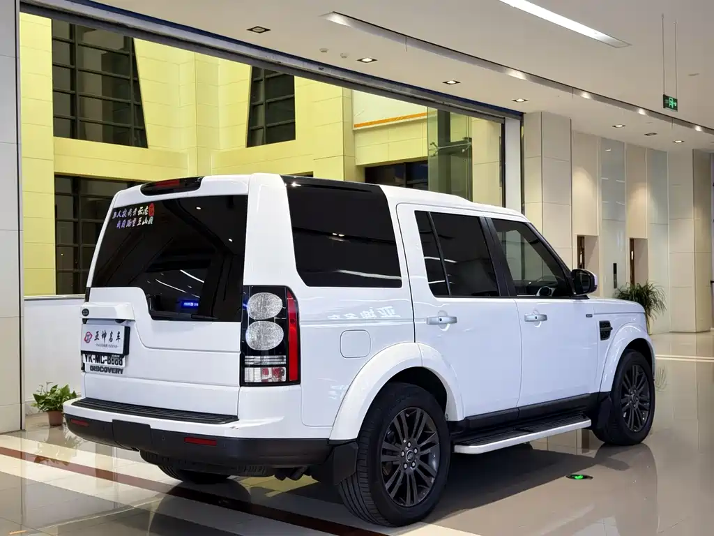 Land Rover Discovery 2016 3.0 SC HSE Black Edition