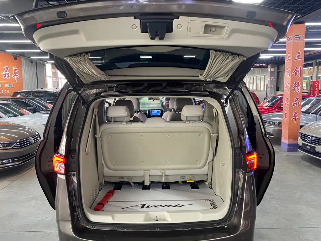 Buick GL8 2022 Land Business Class 652T Comfort Edition