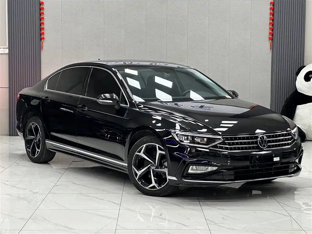 Magotan 2023 2 Million Units Commemorative Edition 330TSI DSG Leading Edition