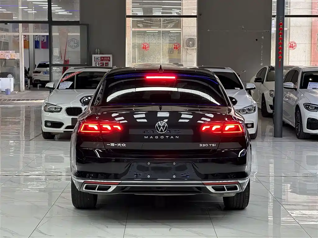Magotan 2023 2 Million Units Commemorative Edition 330TSI DSG Leading Edition