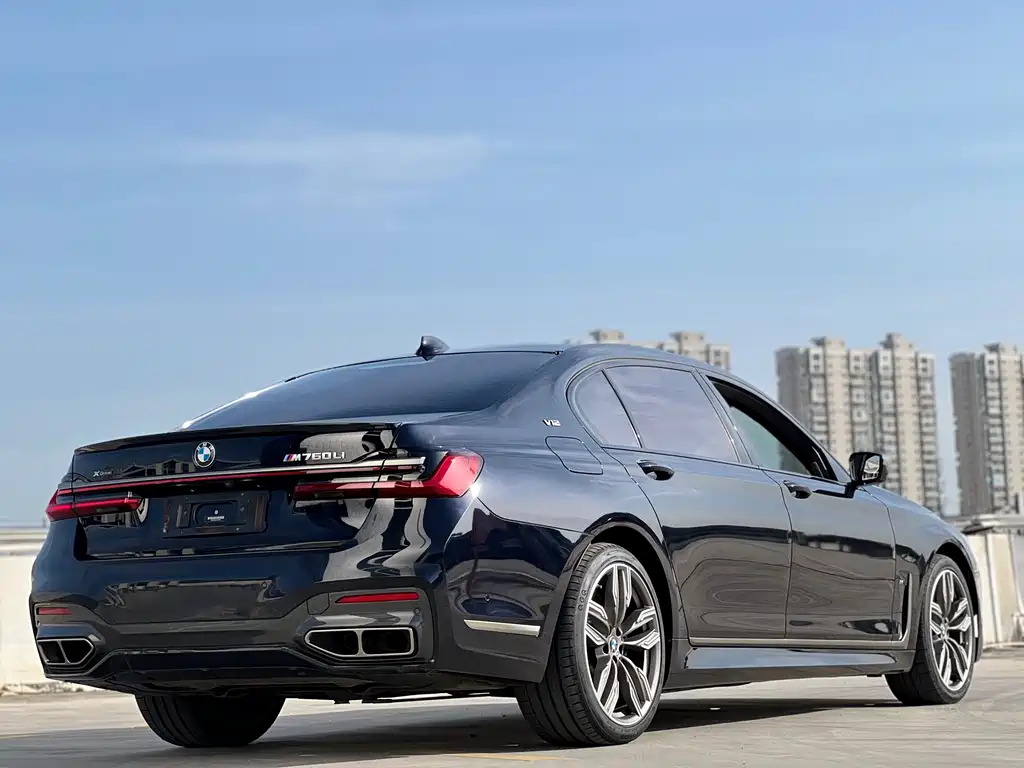BMW 7 Series 2019 M760Li xDrive V12 M Sport Package