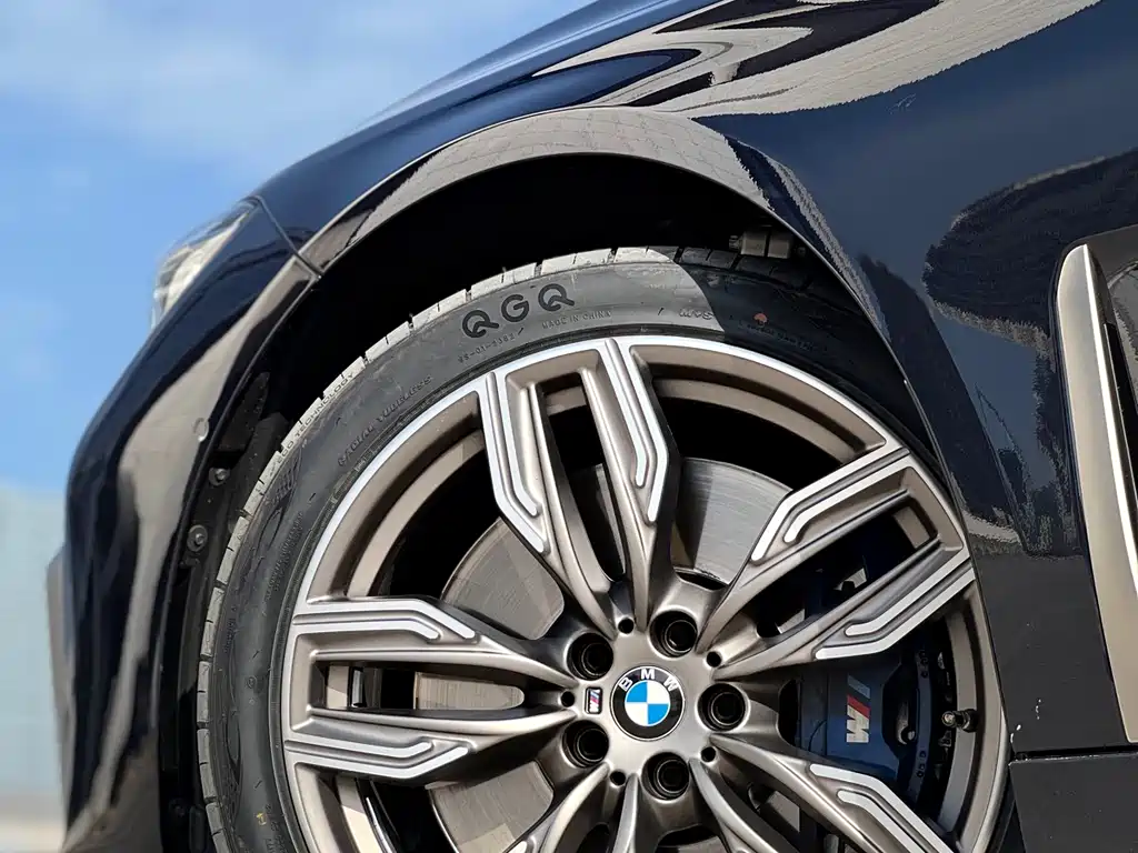 BMW 7 Series 2019 M760Li xDrive V12 M Sport Package