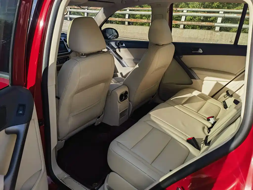 Volkswagen Tiguan 2012 2.0TSI Automatic AWD Elite Edition