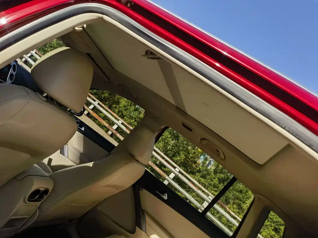 Volkswagen Tiguan 2012 2.0TSI Automatic AWD Elite Edition