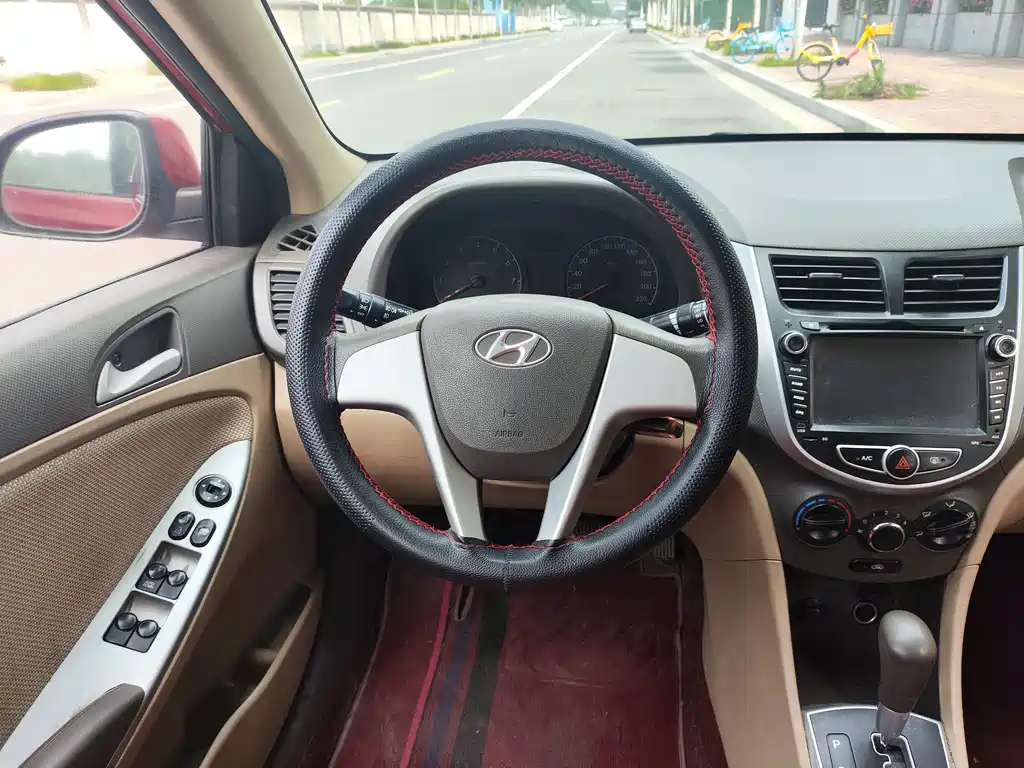 Verna 2010 Sedan 1.4L Automatic Fashion GT