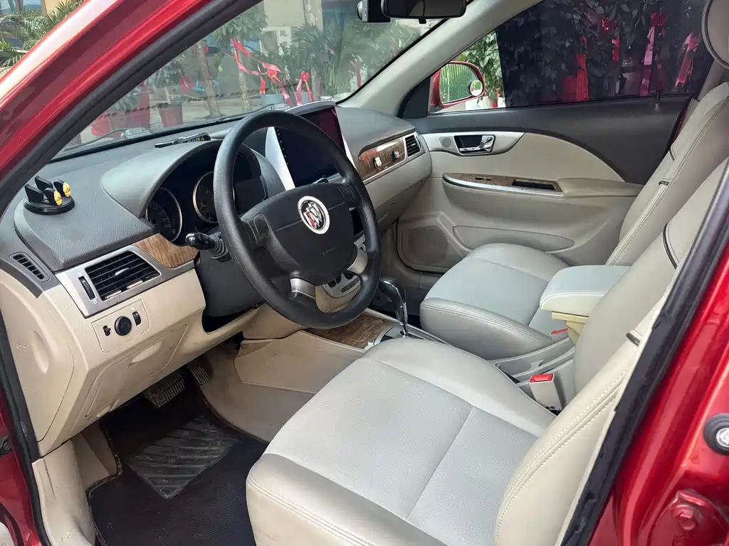 Buick Excelle 2015 1.5L Automatic Classic