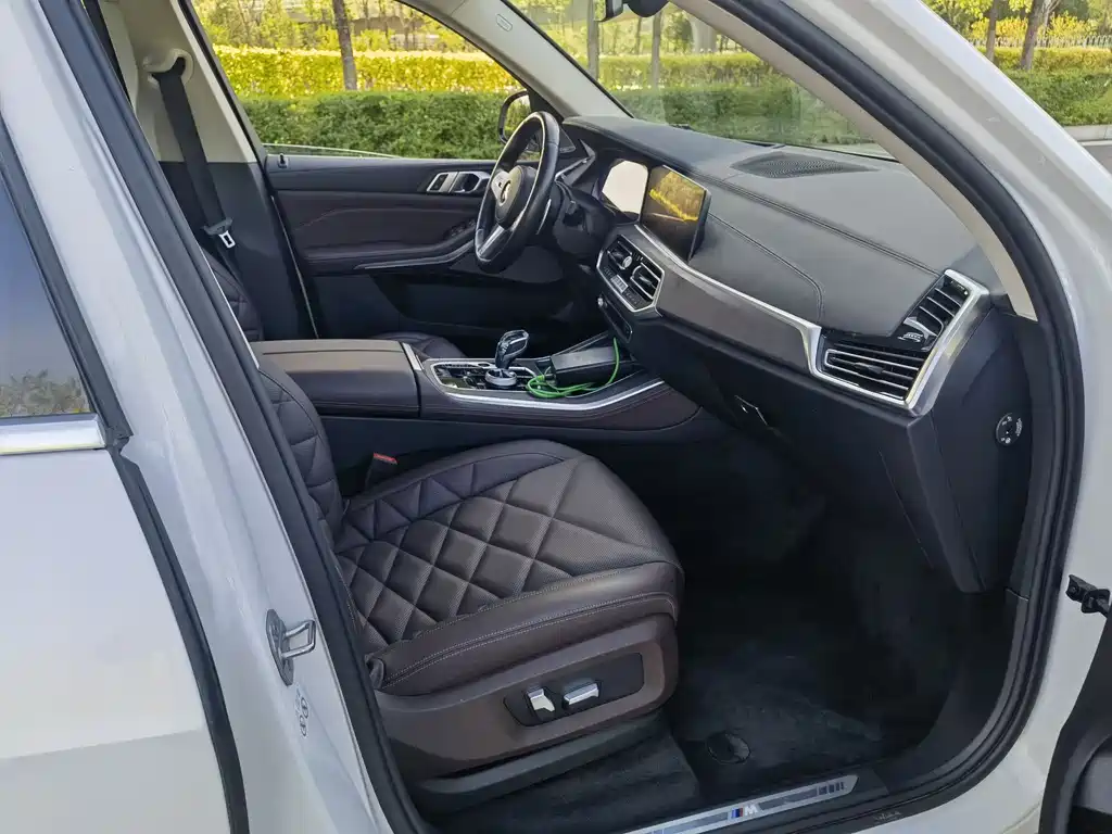 BMW X5 2022 xDrive30Li Premium M Sport Package