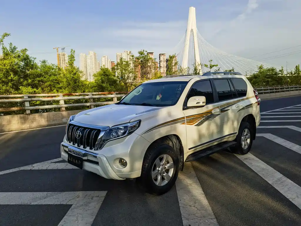 Toyota Prado 2014 2.7L Automatic Luxury Edition
