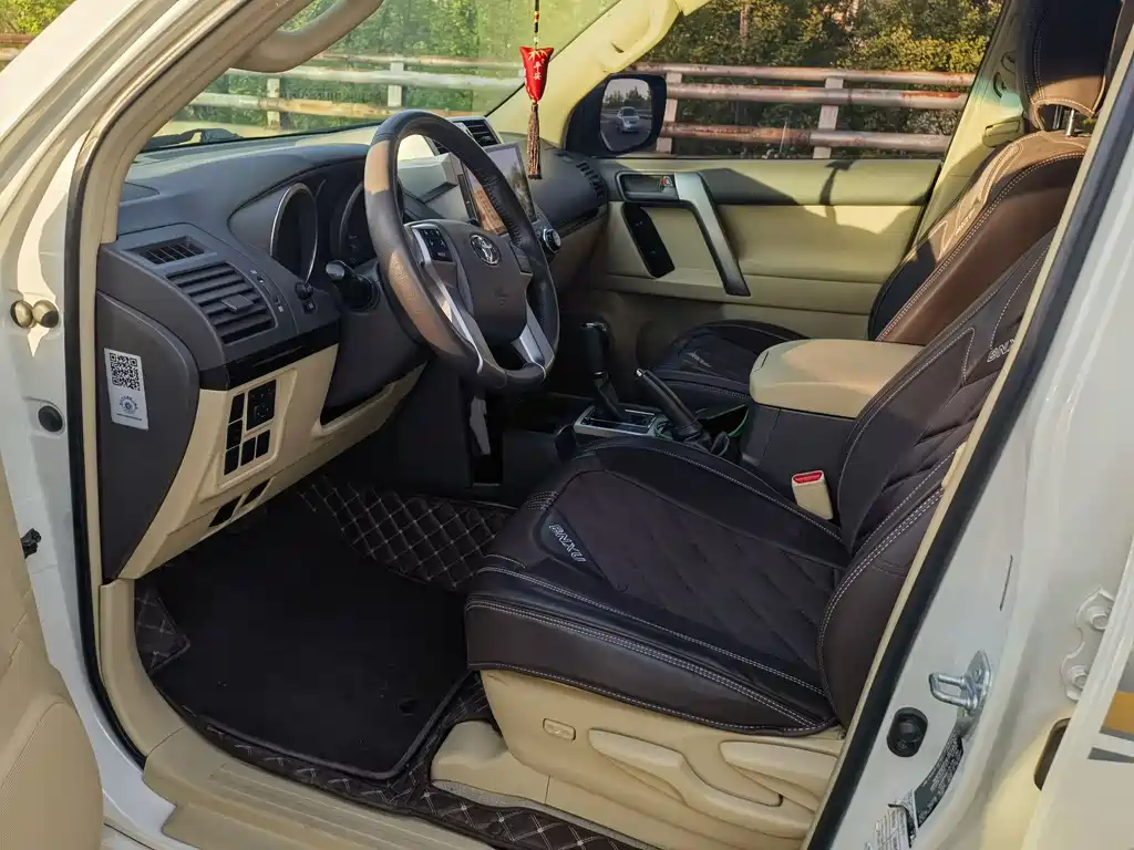 Toyota Prado 2014 2.7L Automatic Luxury Edition