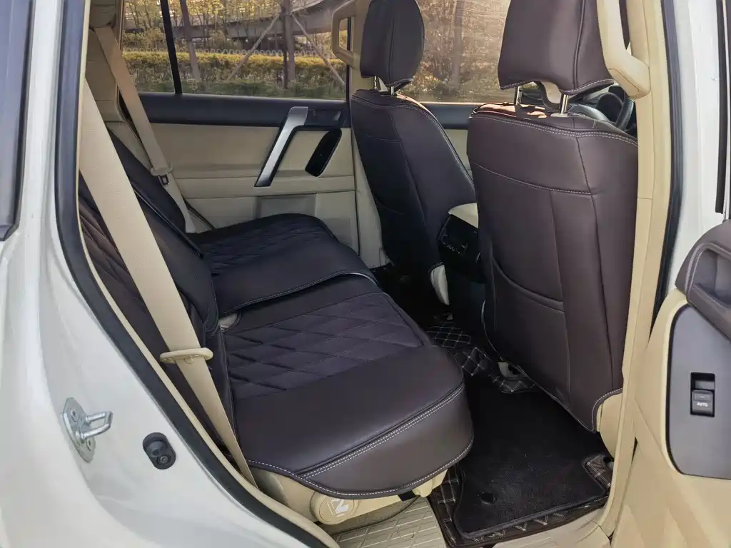 Toyota Prado 2014 2.7L Automatic Luxury Edition